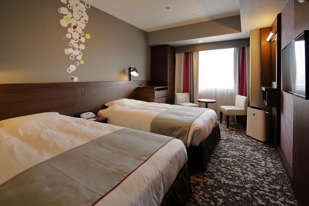 Hotel Monte Hermana Fukuoka Fukuoka  Exteriör bild