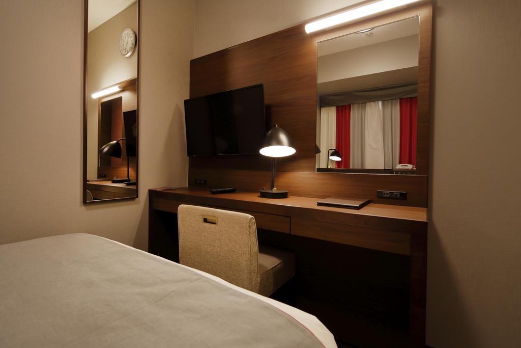 Hotel Monte Hermana Fukuoka Fukuoka  Exteriör bild